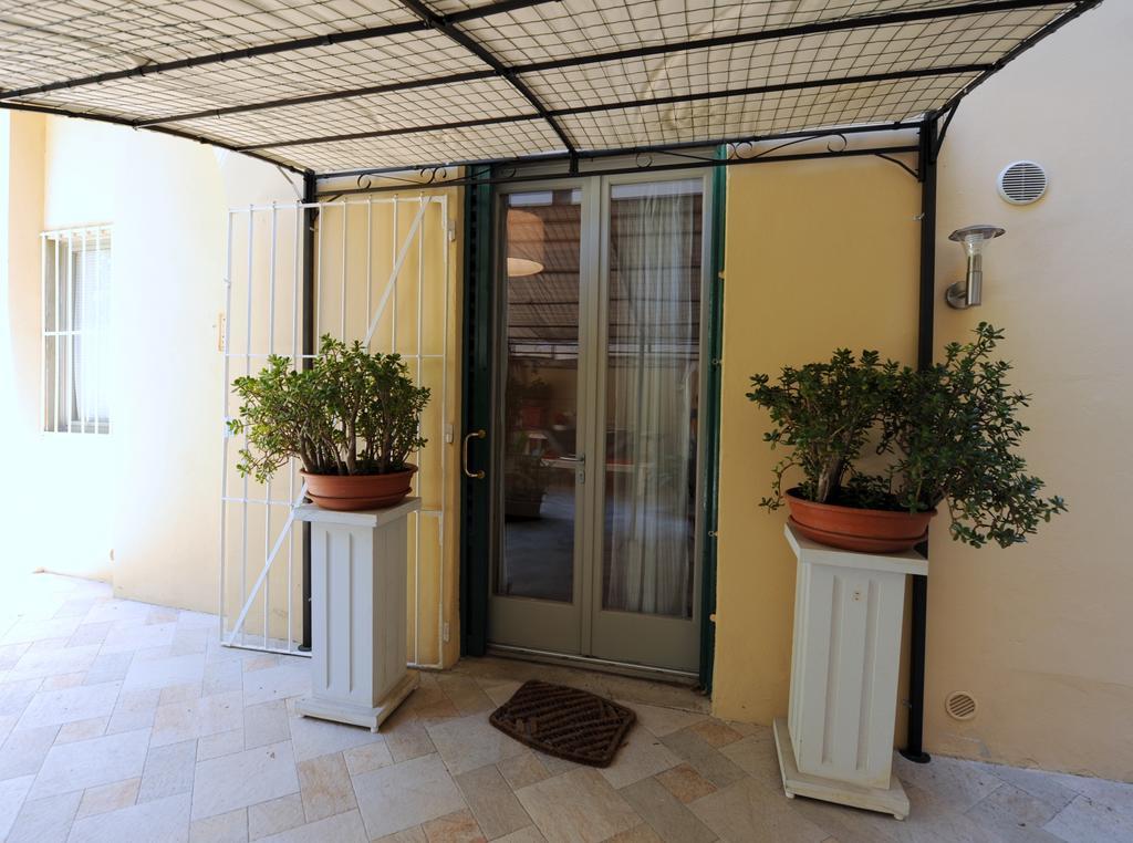 Acacia Firenze Apartments Artemisia-Angelica Exterior foto